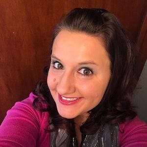 Meet your Posher, Melissa